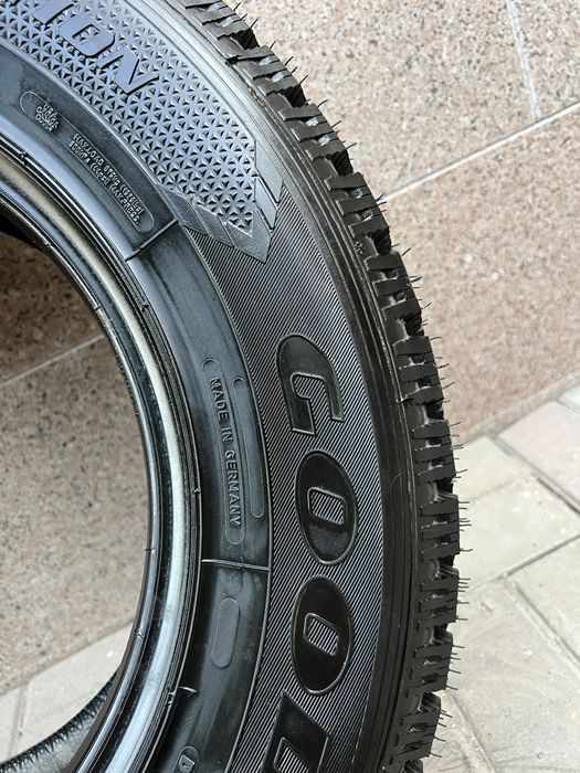 225/70/16 Goodyear зима одиночка