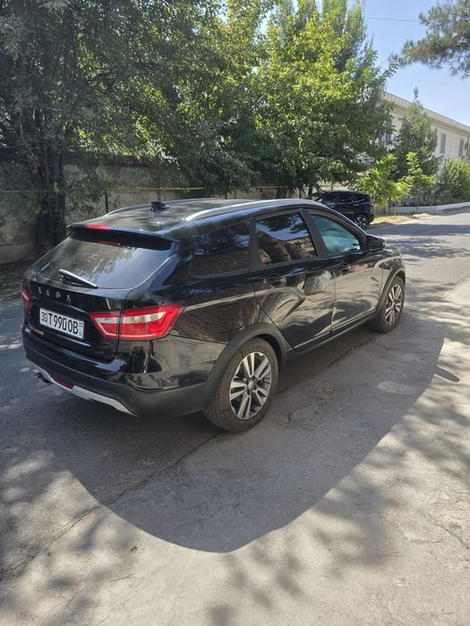Lada Vesta kross