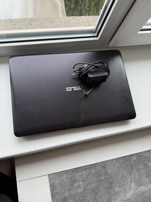 Ноутбук Asus рабочий