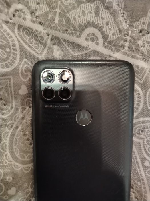 Прадавам Motorola g(9) power