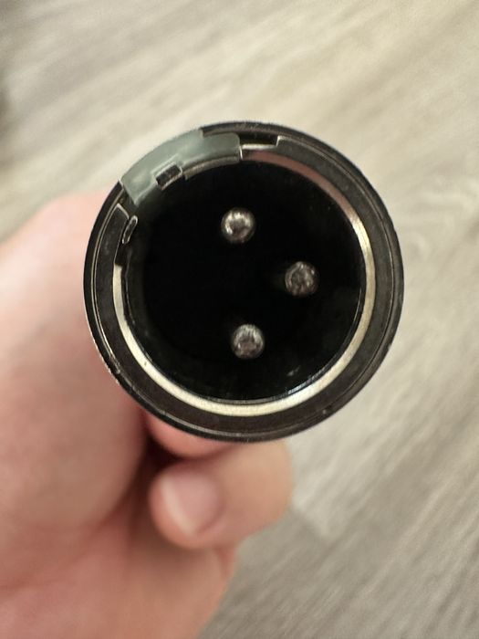 AKG D190E Dynamic Cardioid Microfon ani 70