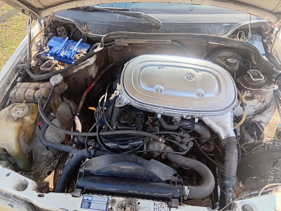 Машину продам срочно