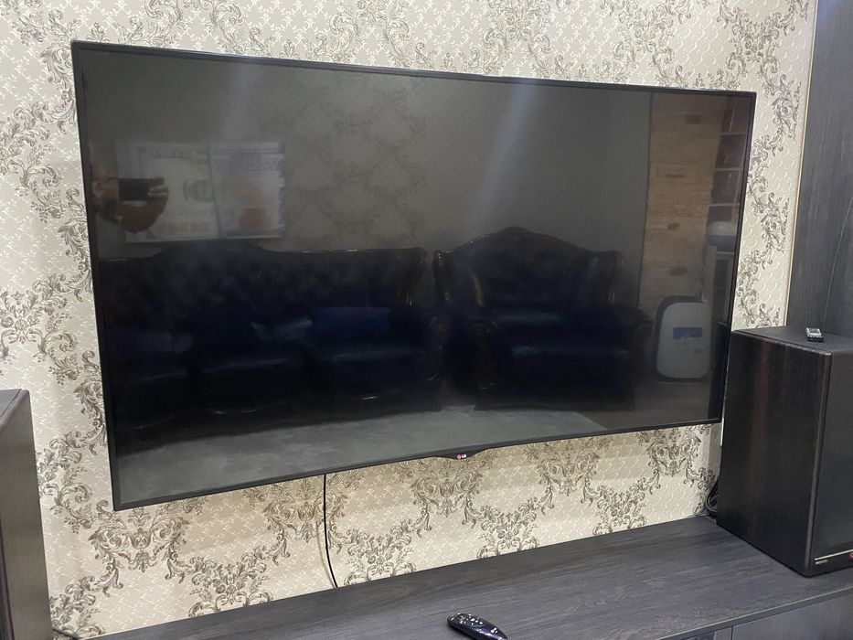 * LG 65 дюйм Qurved Smart TV оригинал Корейский в отличном состоянии