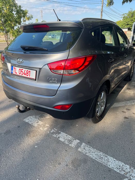 Vând Hyundai ix35