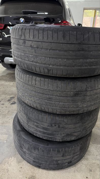 Продам резину pirelli 245/50/19