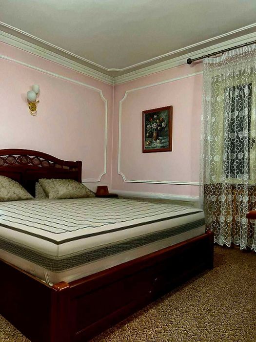 2 дома на Ивлева. 5.5 сот. Продажа участка