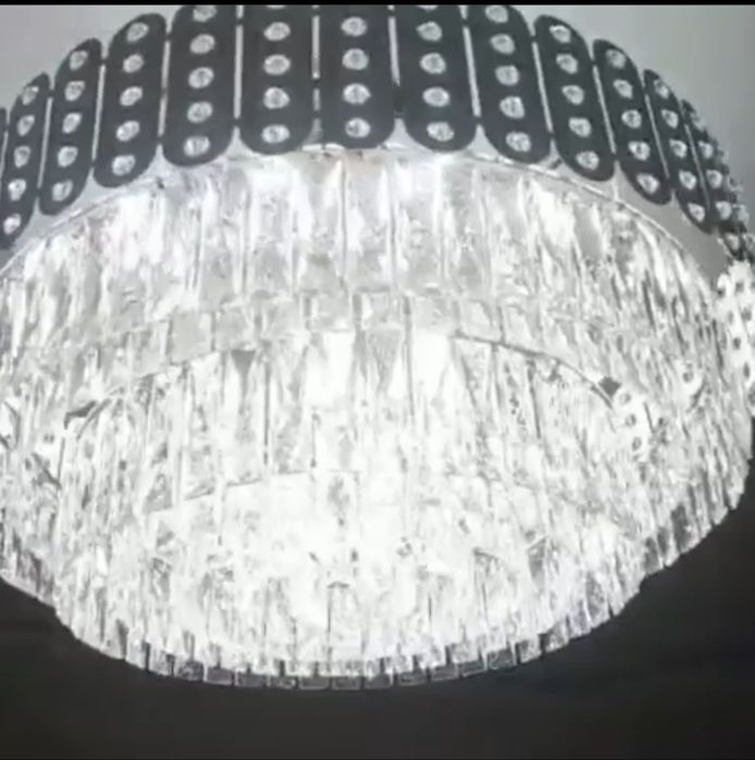 Люстра для гостиной