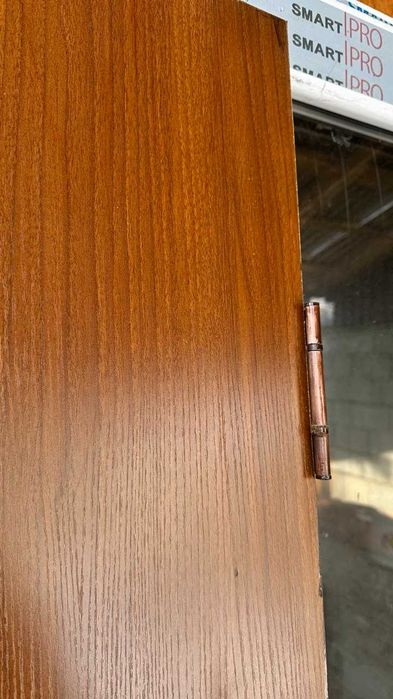 Продам двери двустворчатые