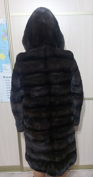Продам норковую шубу