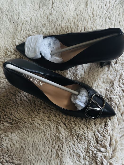 Нови обувки,естествена кожа ,размер 38