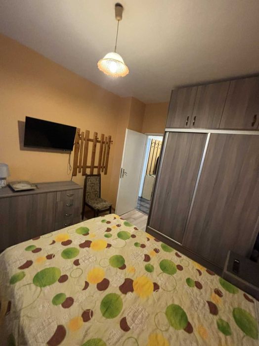 Дава се под наем Тристаен апартамент в Пловдив, Център - 80 кв.м за 399 € - Снимка #7