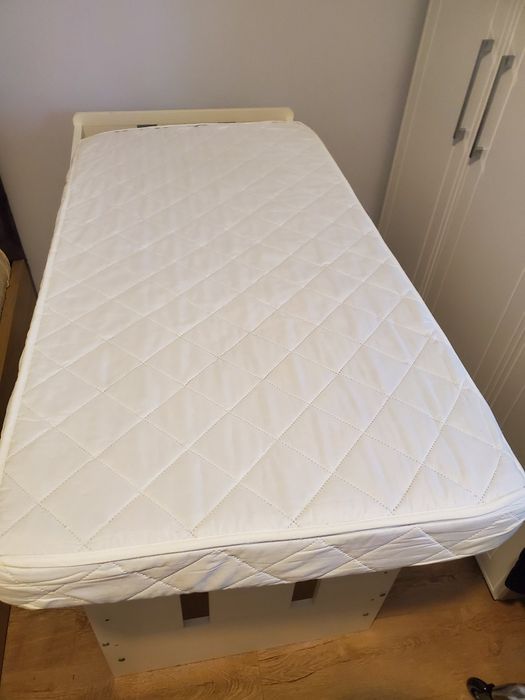 Patut bebe din lemn Klups Paula Alb plus saltea cocos 12cm