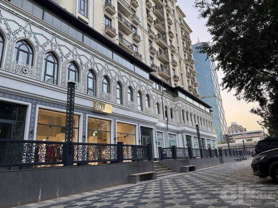 Продается нежилое 125м2 жк Uzbegim ул Бабура первая линия с цоколем