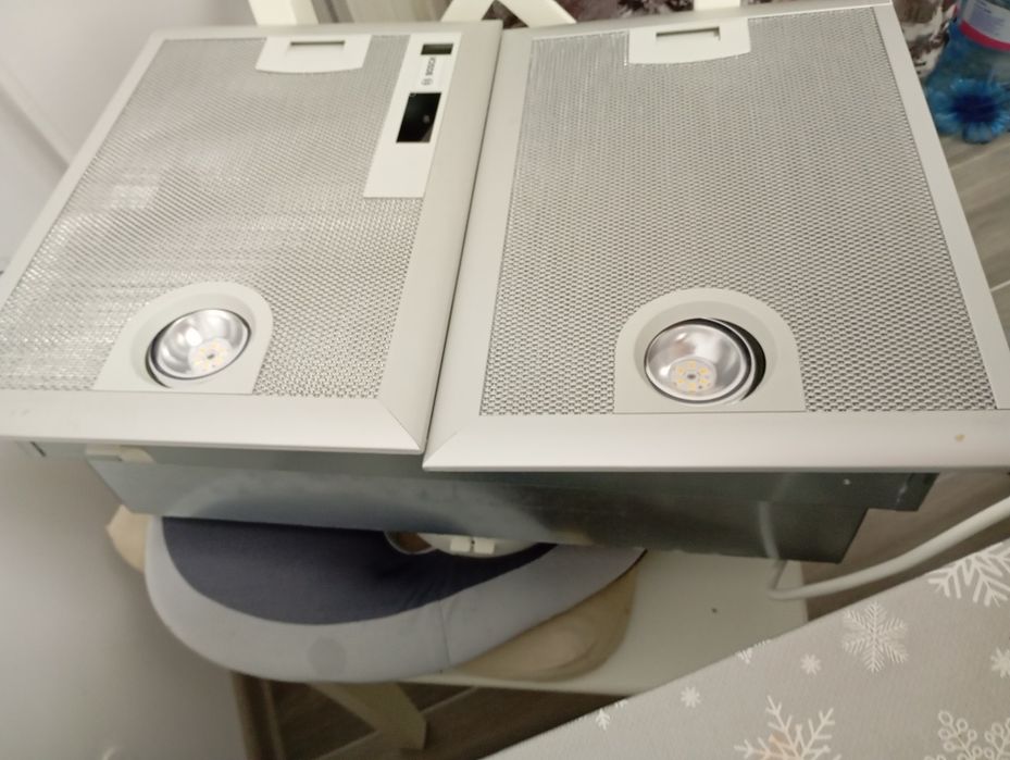 Hota incorporabila Bosch DHL555BM, Putere de absorbtie 604 m