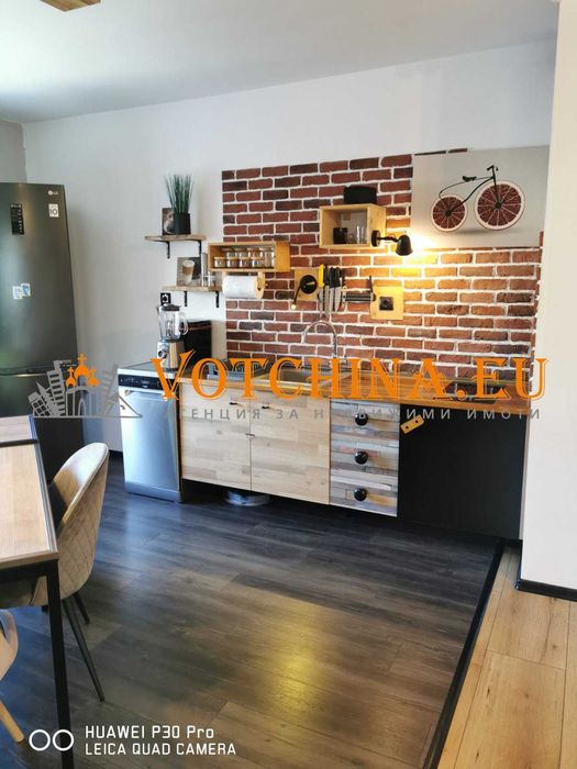 Продава се Тристаен апартамент в Варна, Център - 133 кв.м за 1627 €/кв.м - Снимка #1