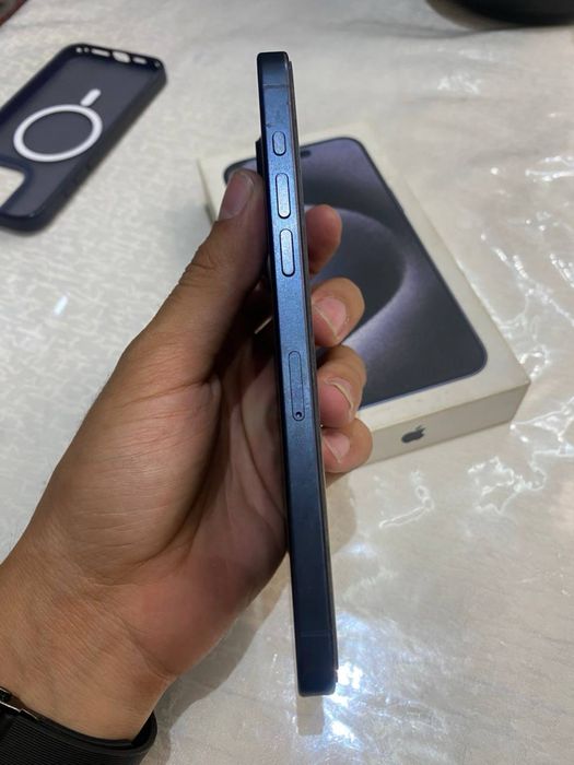 iPhone 15 pro max 256gb blue srochno prodam