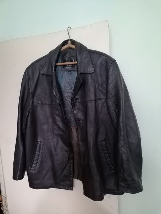 Продам кожаные куртки.