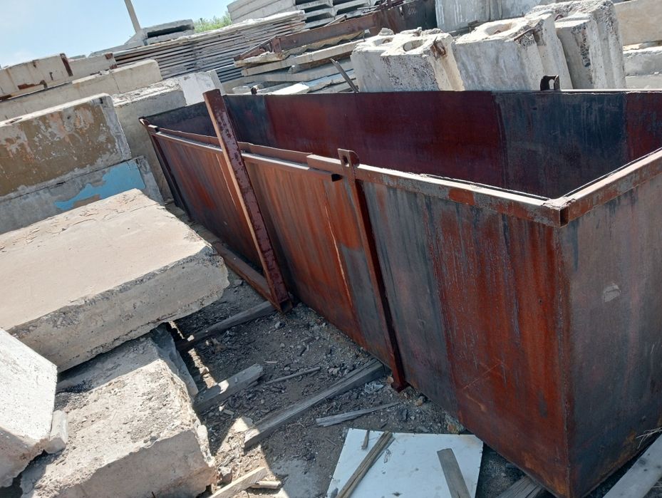 Ëмкость, бадья, железный бак