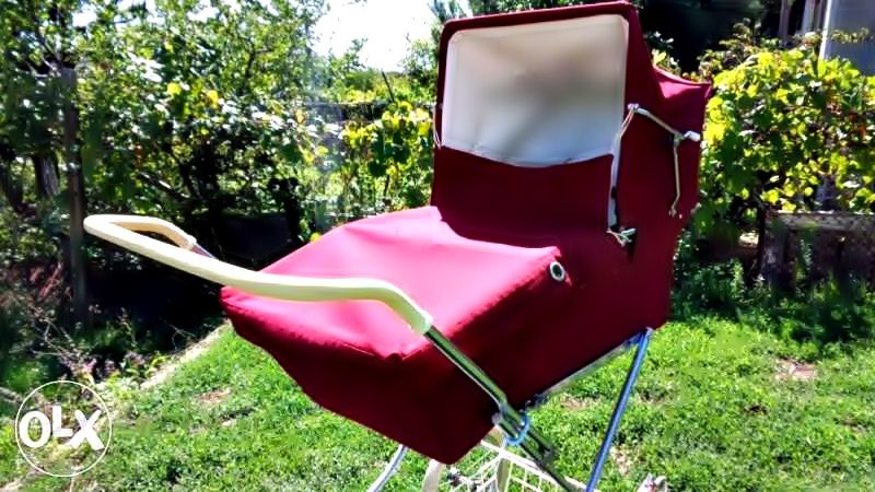 Ретро бебешка количка