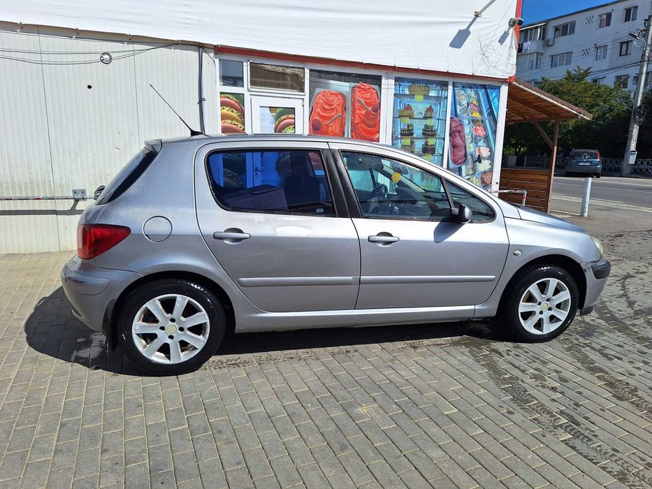 PEUGEOT 307