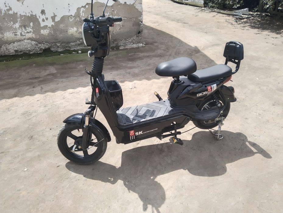 Продам электровелосипед ск8