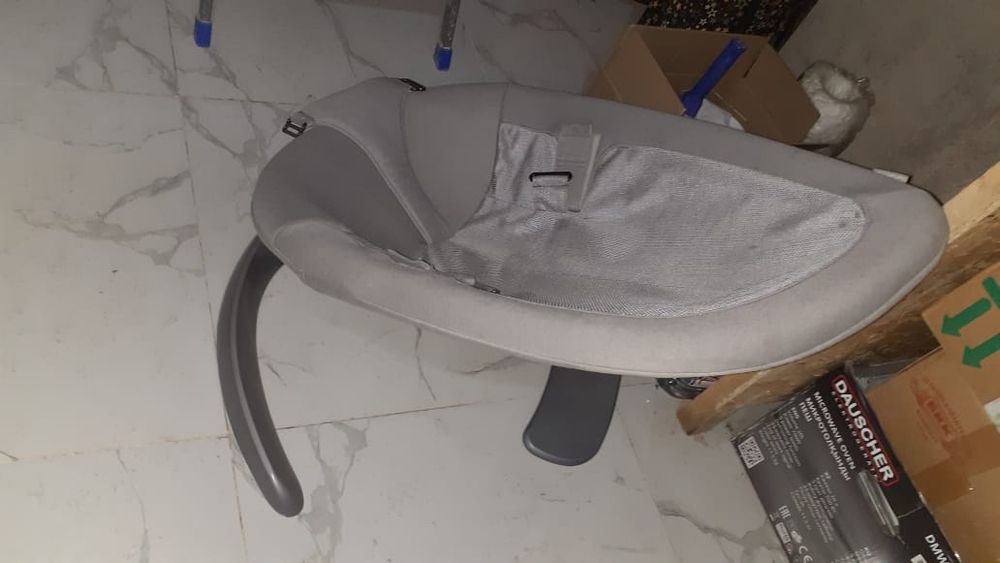 Продам детское кресло качалка
