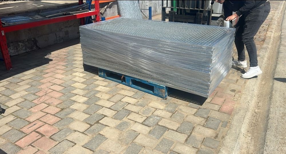 Grilaje zincate galvanizate