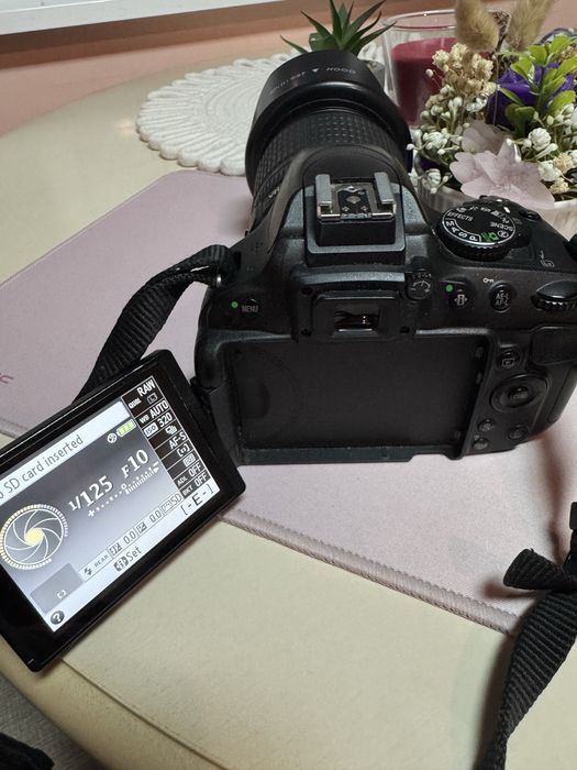 Nikon D5100 + 18-105mm VR + SB-700