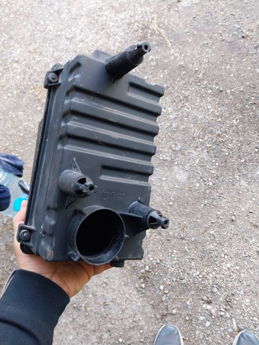 Форд фокус кутия за фъздушен филтър