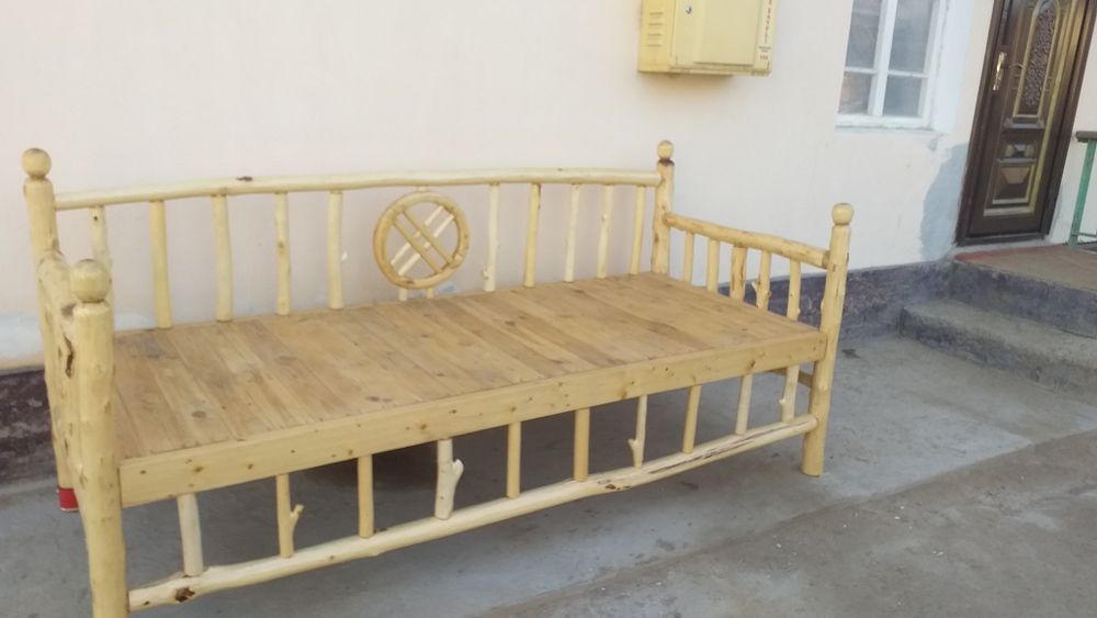 тапчан бир адамлык