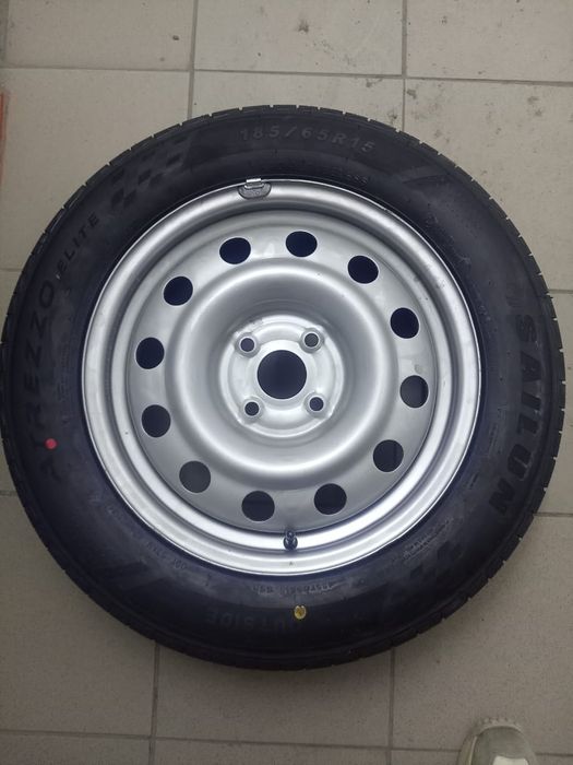 Продам запаску для машины