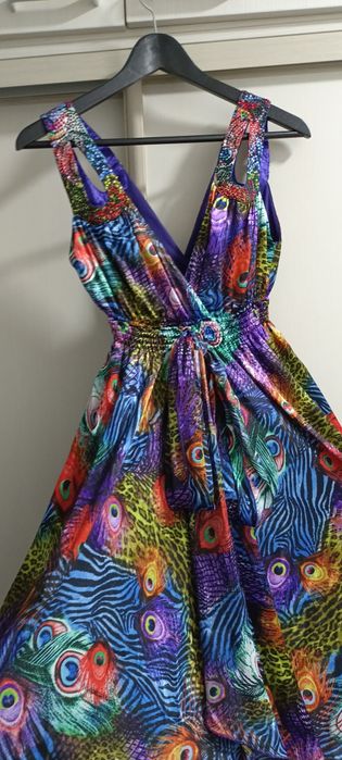 Вечернее праздничное платье