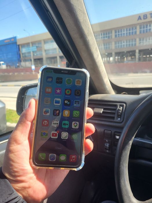 IPhone xr / 128gb идеальный