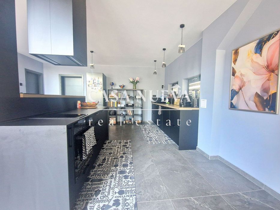 Продава се Къща в с. Кранево, Област Добрич - 300 кв.м за 2000 €/кв.м - Снимка #5