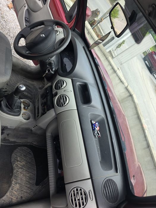 RENAULT 5 2006 — imagine 3