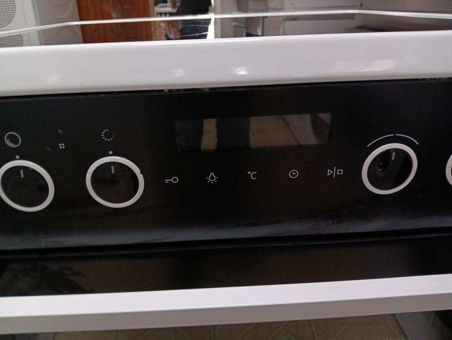 Като нова свободно стояща печка с керамичен плот Gorenje 2 години Гаранция!