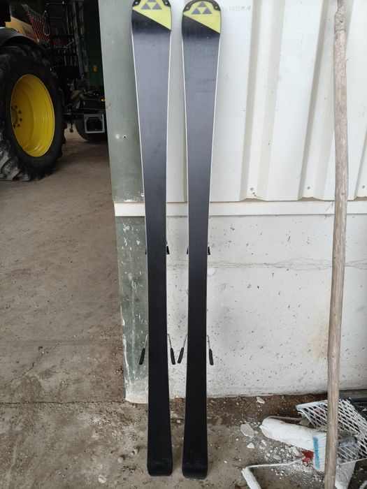 Schiuri Fischer 165 cm