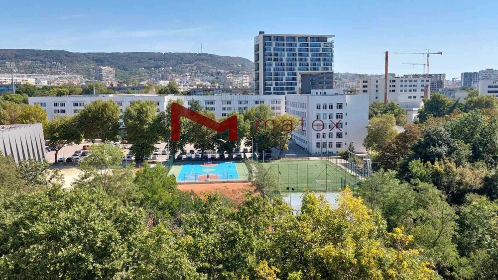 Продава се Четиристаен апартамент в Варна, Спортна зала - 120 кв.м за 1917 €/кв.м - Снимка #5