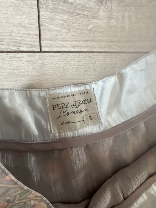 Юбка на 44 размер.Pepe Jeans