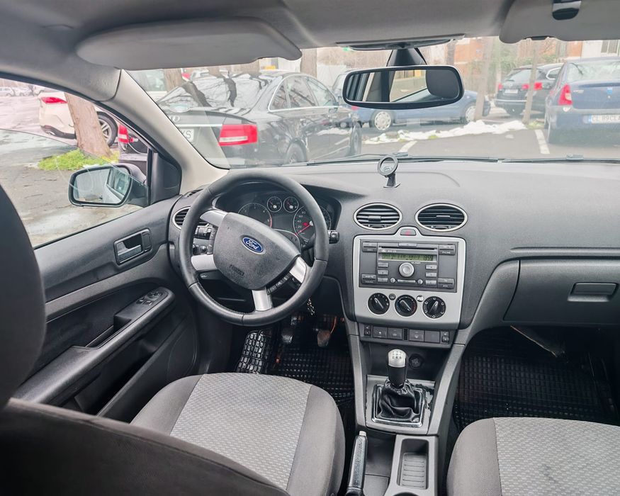 Vând Ford Focus 2