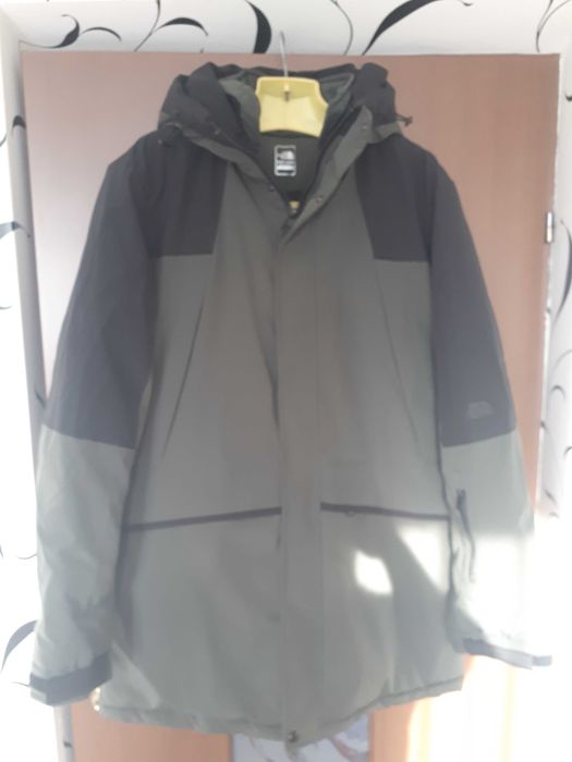 Продам куртку мужскую