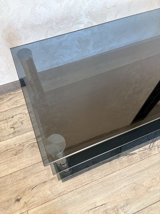 Тумба под телевизор/стол