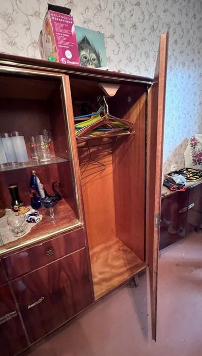 Шкаф даром советский