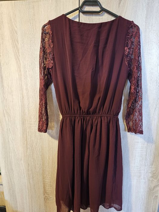 Rochie de ocazie cu dantelă, culoarea vișiniu/burgundy