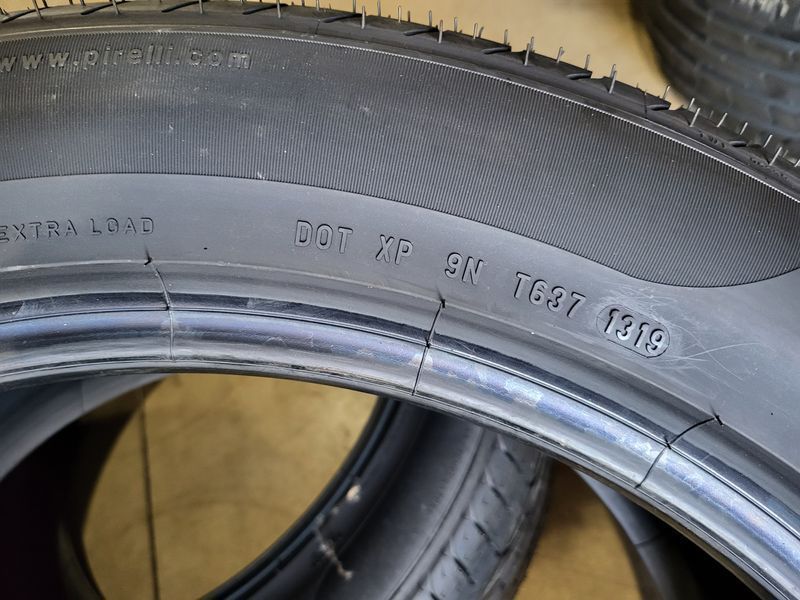 285/45/21 Pirelli 2br