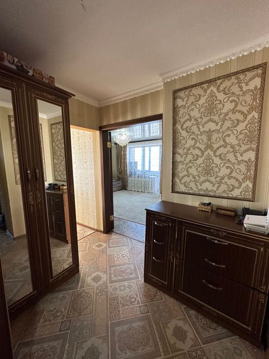 Продам 5 комнатную квартиру