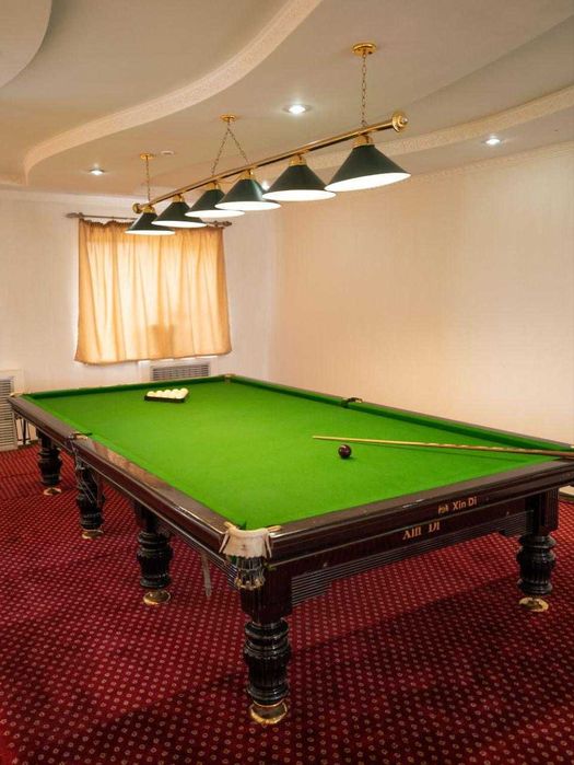 Бильярд в отеле Алма Ата в п.Бурабай.