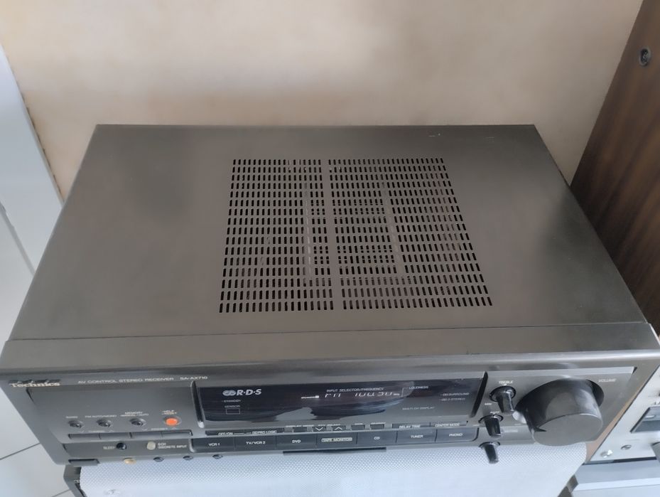 Стерео ресивер Technics SA -AX 710
