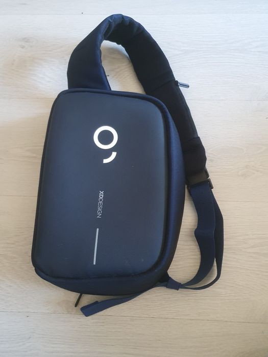 Rucsac geanta tableta boddy crossbody  xd design