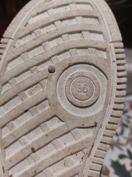 Vând ghete fete nr. 36